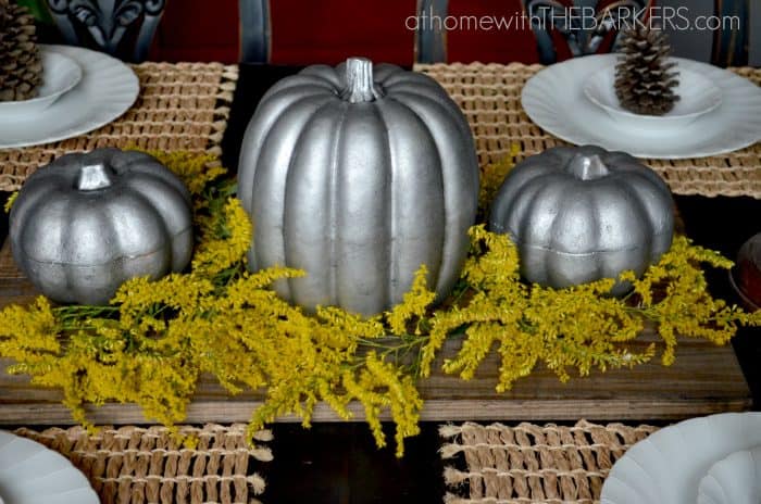 Fall Tour Dining Table Sinc Pumpkins
