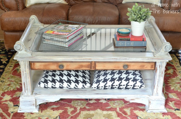 Coffee Table Makeover-Homemade Chalk Finish Paint