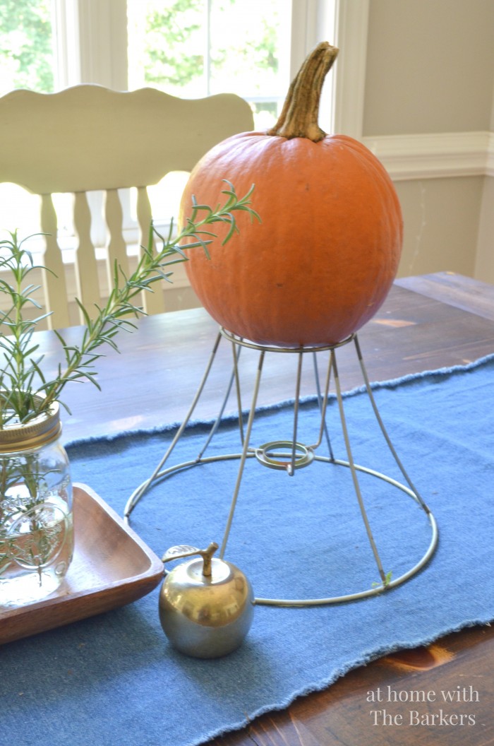 No Sew Denim Table Runner-Fall Decor-Pumpkin Display