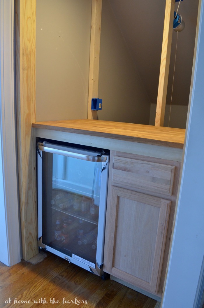 Make a Bar Fridge Stand for Mum 