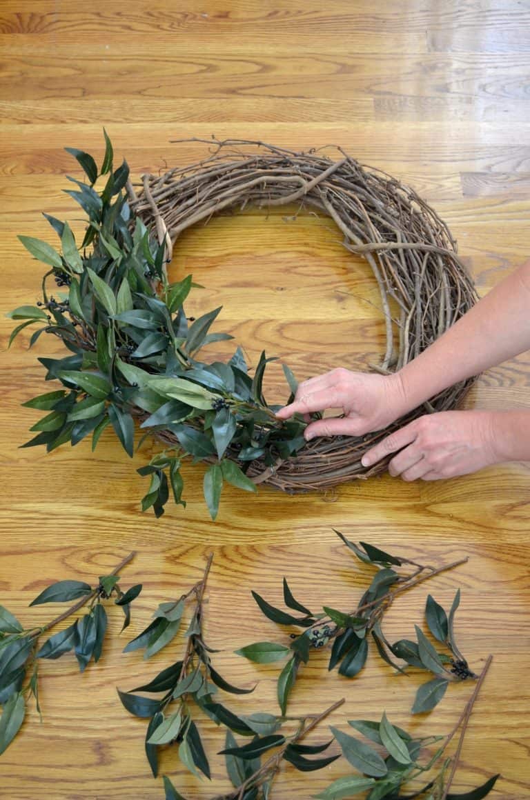 DIY Farmhouse Style Wreath