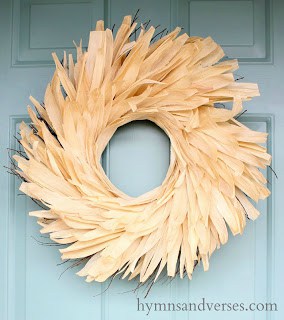 Anthropologie-Corn-Husk-Wreath