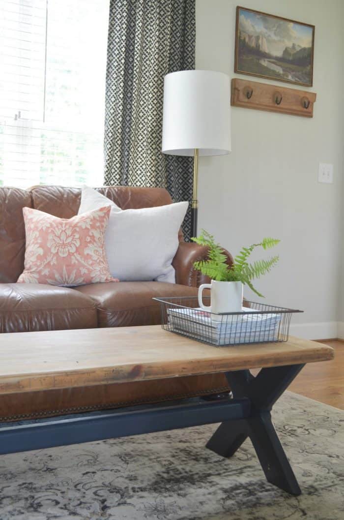 Simple Summer Decorating Ideas for the living room