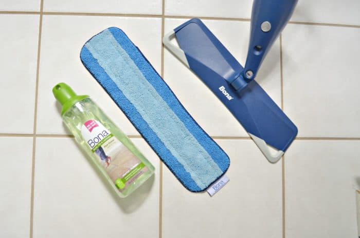 Easy cleaning with Bona Stone Tile Laminate Cleaner