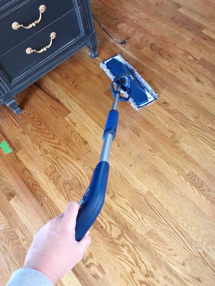 Cleaning Hardwood with Bona 