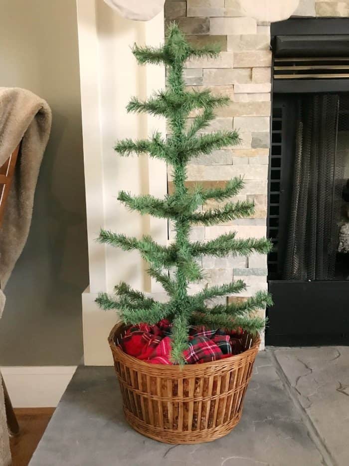 Little tree basket styling