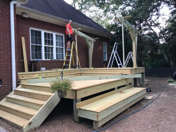 DIY Outdoor Kitchen Roof support