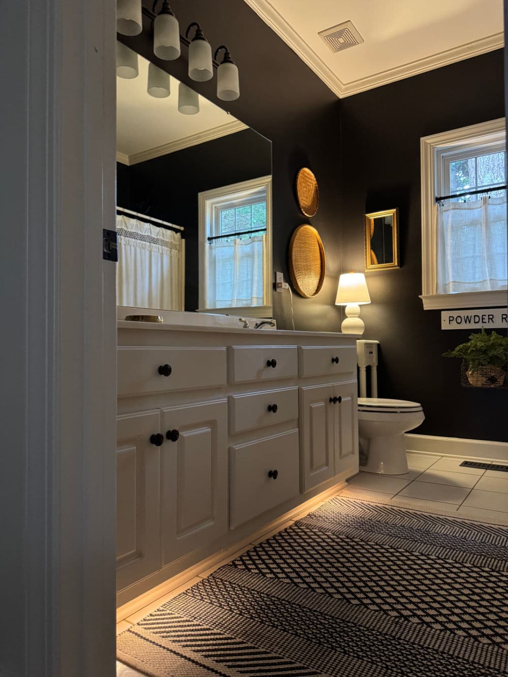 Bathroom under cabinet light with warm temperature